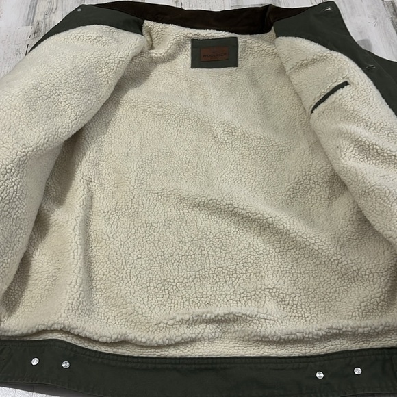 Woolrich Sherpa Lined Jacket Size Large - Picture 10 of 11